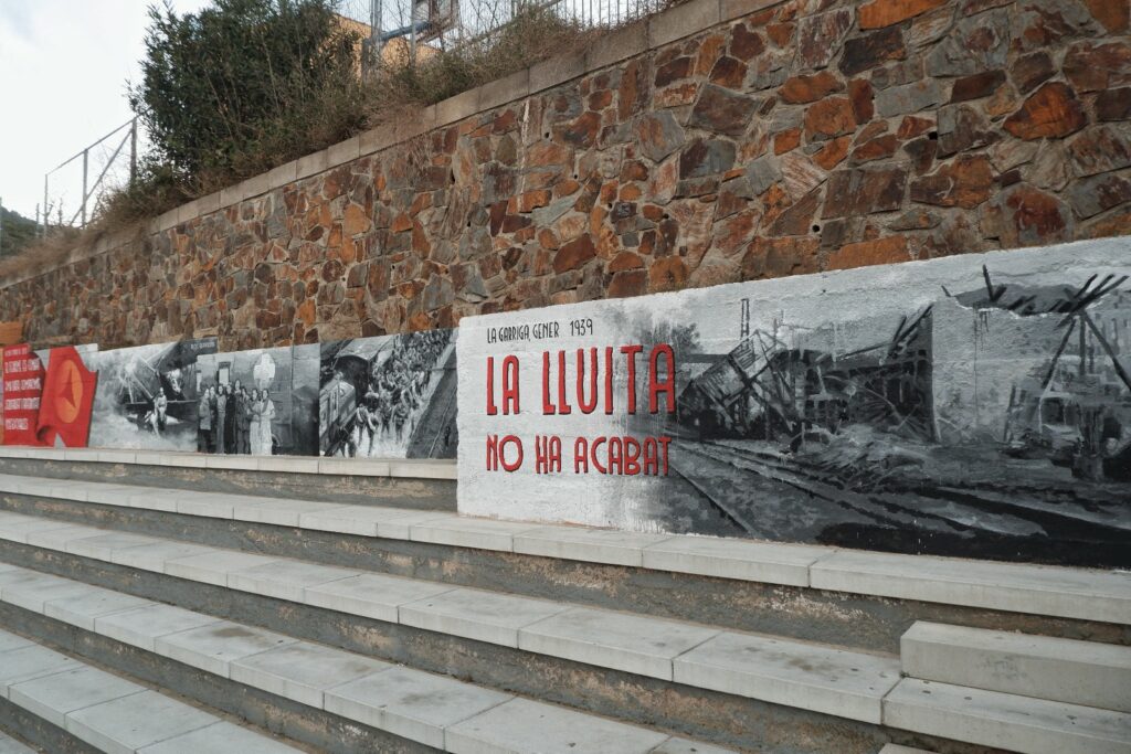 Un mural per recordar que la lluita no ha acabat