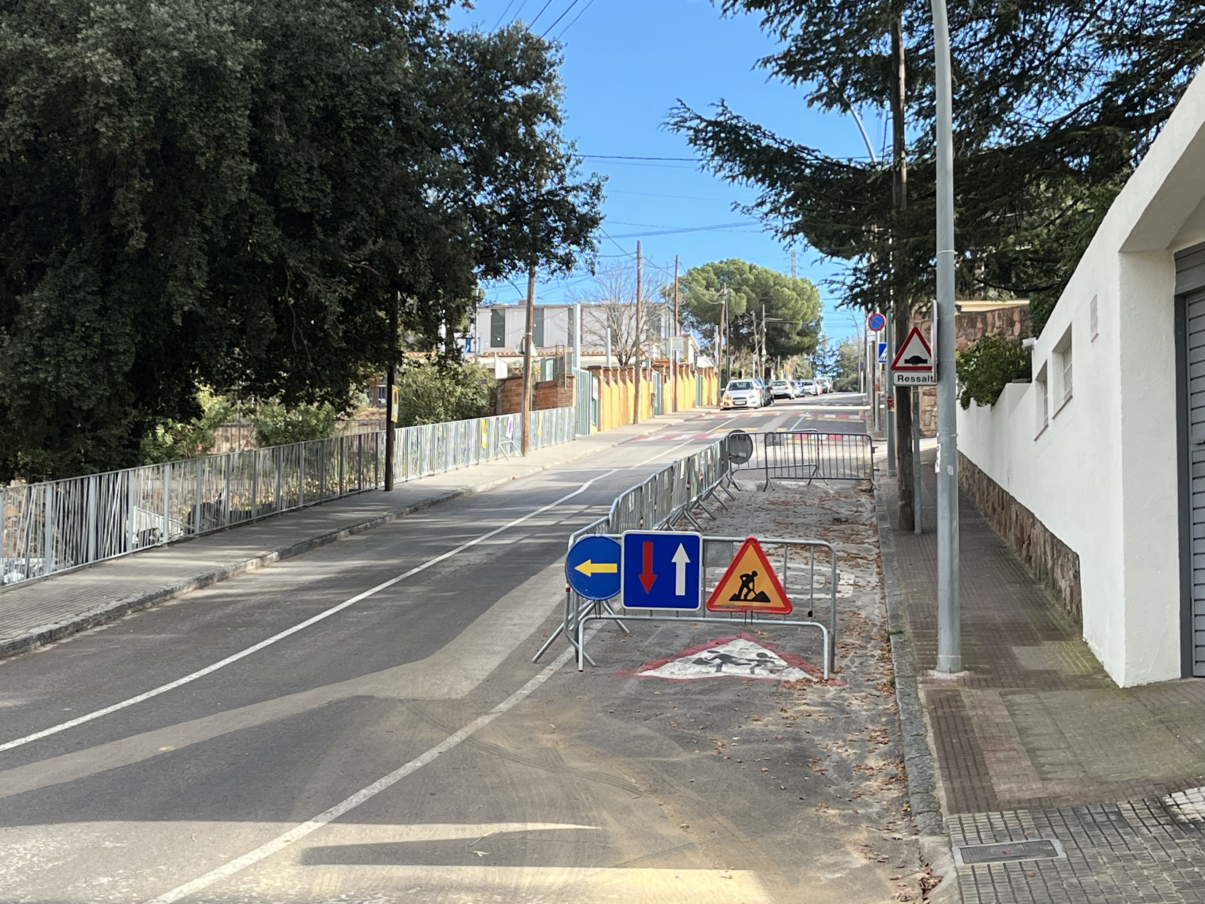 Reposició de l'asfalt al carrer Pere Ballús