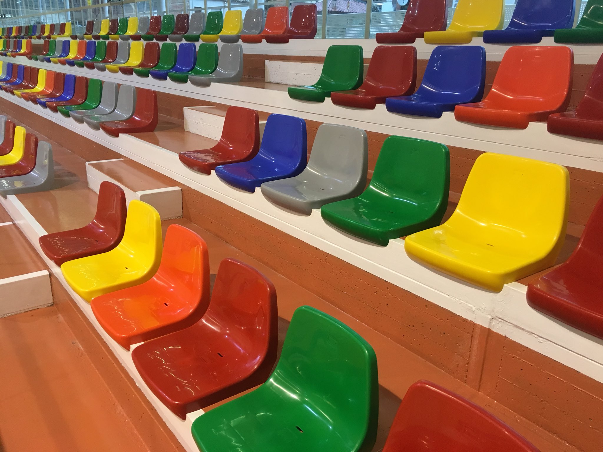 Reobertura d'equipaments municipals